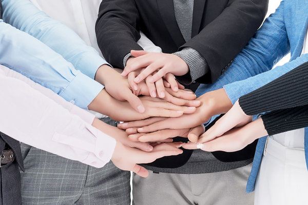 變革中的企業(yè)如何對待持不同態(tài)度的人？