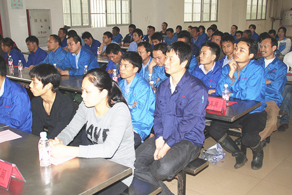 2012年3月1日，潔麗管理升級(jí)動(dòng)員大會(huì)召開(kāi)