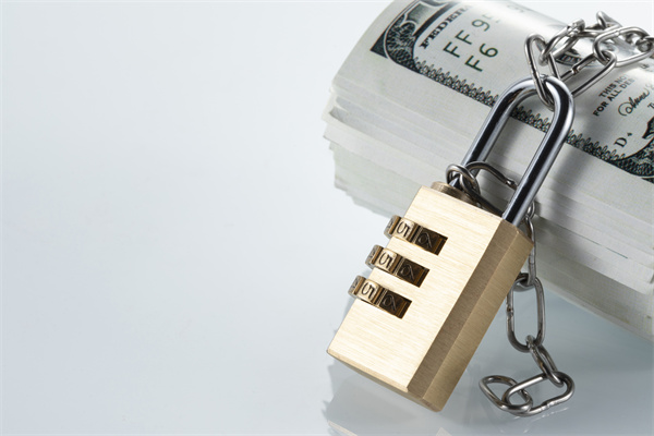 如何應(yīng)對人力資源風(fēng)險？