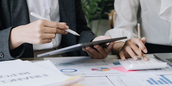 明確目標(biāo)：戰(zhàn)略規(guī)劃第一步，確定企業(yè)發(fā)展方向