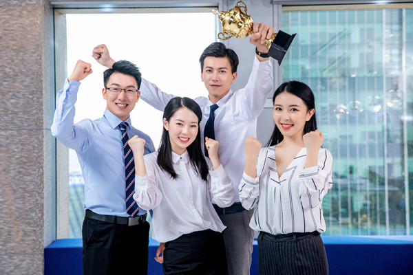 優(yōu)化組織內部協同與溝通機制，提高組織效率和執(zhí)行力