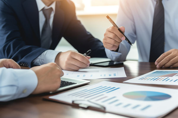 風(fēng)險(xiǎn)管理咨詢：識(shí)別并應(yīng)對(duì)潛在風(fēng)險(xiǎn)，確保生產(chǎn)安全