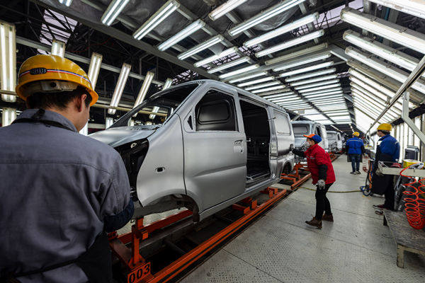 生產(chǎn)布局優(yōu)化：提高生產(chǎn)線平衡，降低生產(chǎn)周期