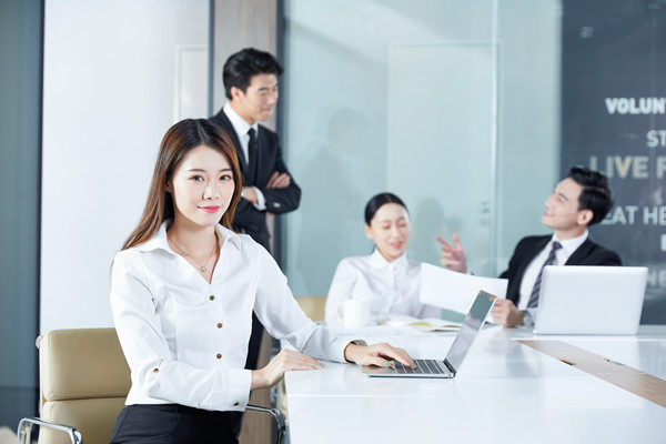 年度經(jīng)營計劃：聚焦核心業(yè)務(wù)，提升核心競爭力