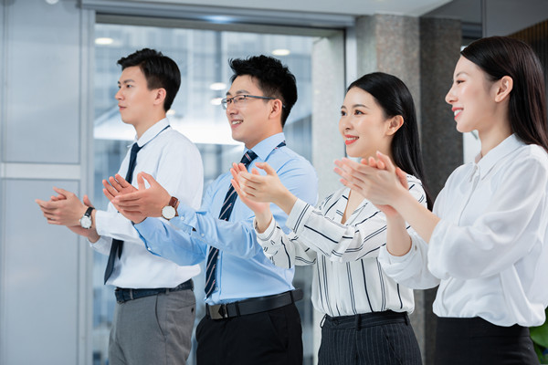 目標設定與追蹤：明確目標，確保績效達成