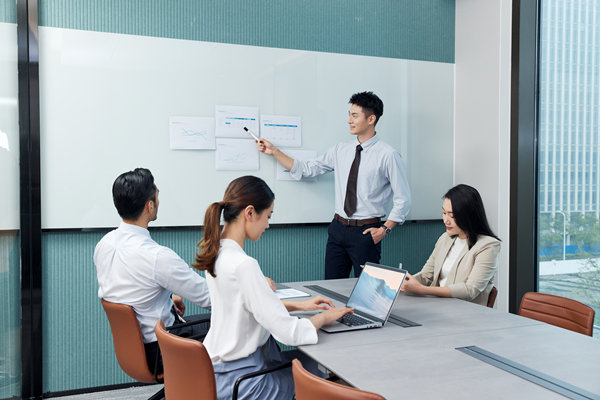 決策優(yōu)化：構(gòu)建科學(xué)、透明、快速響應(yīng)的組織決策體系