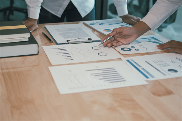 員工參與的績(jī)效改進(jìn)計(jì)劃：?jiǎn)T工主導(dǎo)，自我驅(qū)動(dòng)的改進(jìn)