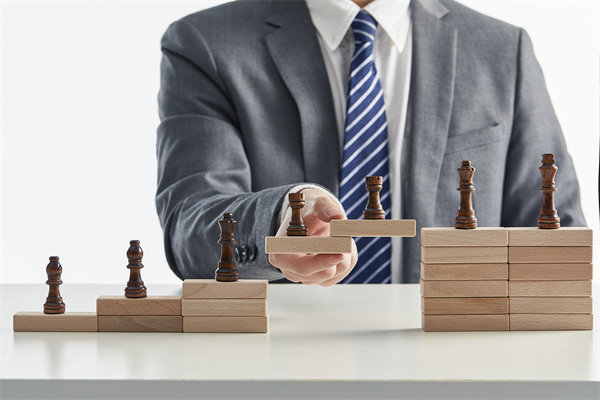 年度經(jīng)營計(jì)劃：制定策略，應(yīng)對(duì)市場變化與挑戰(zhàn)