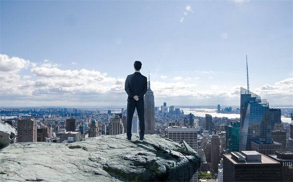 戰(zhàn)略眼光：洞察市場(chǎng)趨勢(shì)，搶占先機(jī)引領(lǐng)未來