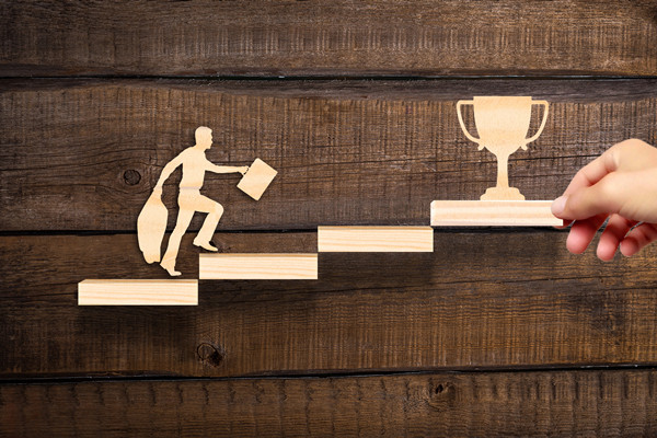 科學薪酬體系：激勵員工，提升績效的關(guān)鍵策略