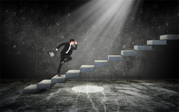 績效反饋助力成長，促進(jìn)員工與企業(yè)共進(jìn)步