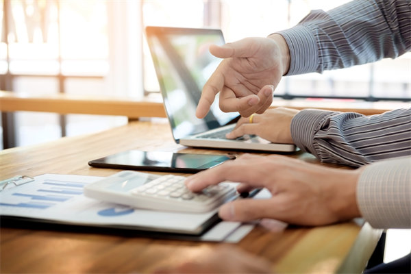 協(xié)同內(nèi)外力量，執(zhí)行經(jīng)營(yíng)計(jì)劃，共創(chuàng)企業(yè)美好明天