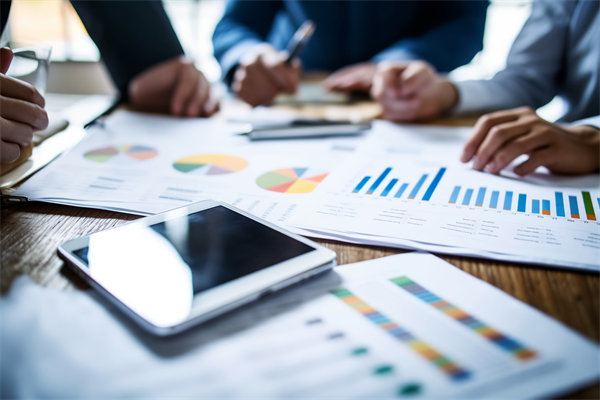 企業(yè)如何通過(guò)上年度的結(jié)果，修正下年度的經(jīng)營(yíng)計(jì)劃？