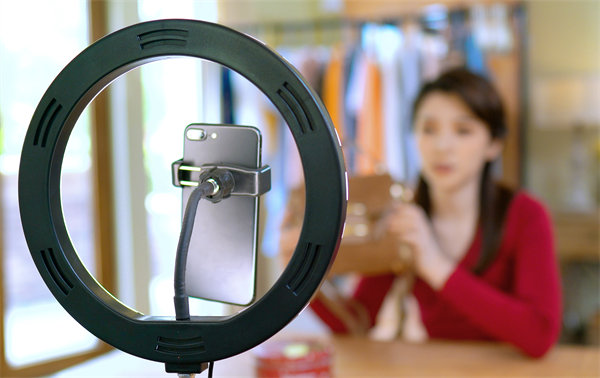 促銷策略：激發(fā)消費(fèi)者購(gòu)買欲望，促進(jìn)銷售增長(zhǎng)