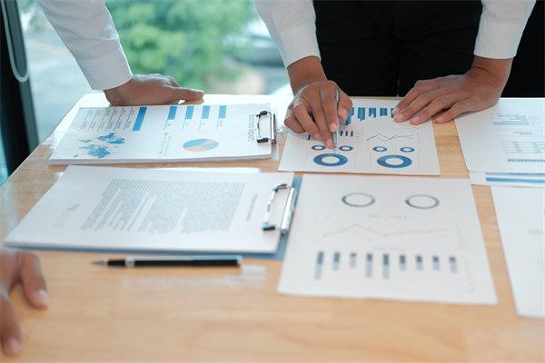 如何設(shè)計(jì)科學(xué)的薪酬績效以激勵(lì)員工持續(xù)高效工作？