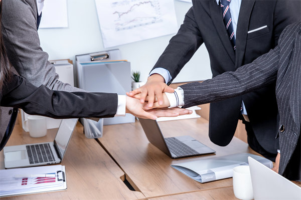 如何設(shè)計(jì)科學(xué)的薪酬績(jī)效以激勵(lì)員工持續(xù)高效工作？