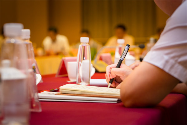 如何科學(xué)制定年度經(jīng)營(yíng)計(jì)劃以應(yīng)對(duì)市場(chǎng)不確定性？