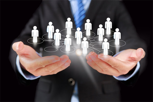 面對行業(yè)變革，企業(yè)如何重構(gòu)組織以適應(yīng)新市場環(huán)境？