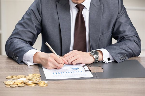 集團(tuán)財(cái)務(wù)集中管理，如何確保資金高效運(yùn)作？