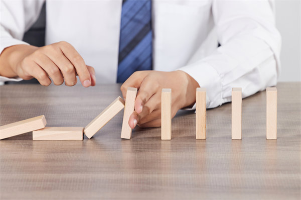 如何建立有效的風(fēng)險防控體系，保障集團(tuán)安全？