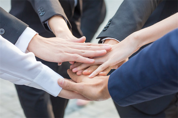 如何平衡員工工作與生活的界限，增強(qiáng)工作滿意度？