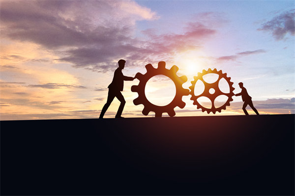 企業(yè)管理固化提升空間有限，如何進行商業(yè)重組突圍？