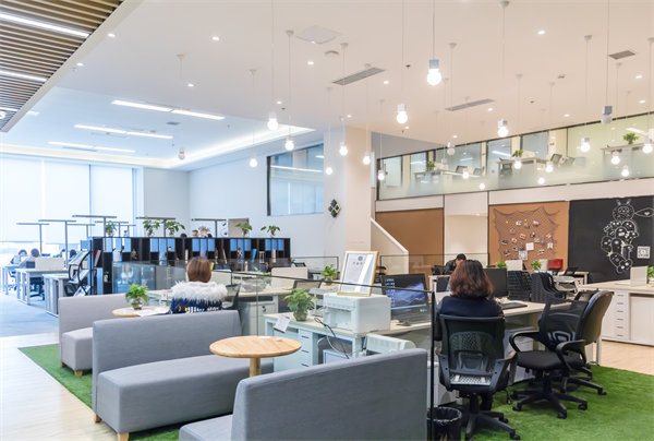 多元化與包容性文化：HR如何推動(dòng)職場(chǎng)環(huán)境優(yōu)化？