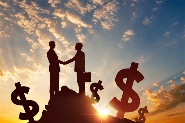 集團(tuán)管控中如何平衡總部與子公司決策權(quán)？集權(quán)與放權(quán)？