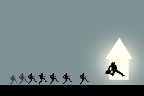 如何確保年度經(jīng)營計劃既具挑戰(zhàn)性又切實可行？