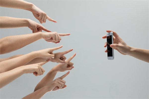 品牌危機(jī)公關(guān)：面對(duì)負(fù)面輿論，如何有效轉(zhuǎn)危為安？