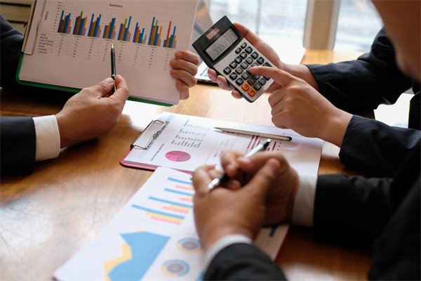 企業(yè)薪酬預算有限，如何合理分配以實現(xiàn)最大效益？