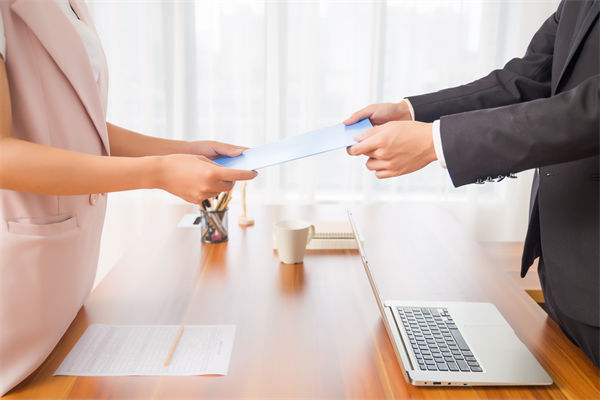 招聘過(guò)程中，如何平衡能力與潛力，篩選最佳候選人？