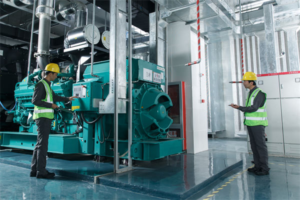 在實施精益生產(chǎn)過程中，如何確保員工積極參與和配合？