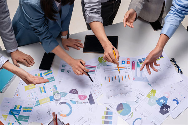 薪酬結(jié)構(gòu)如何設(shè)計，才能既吸引人才，又促進內(nèi)部公平？