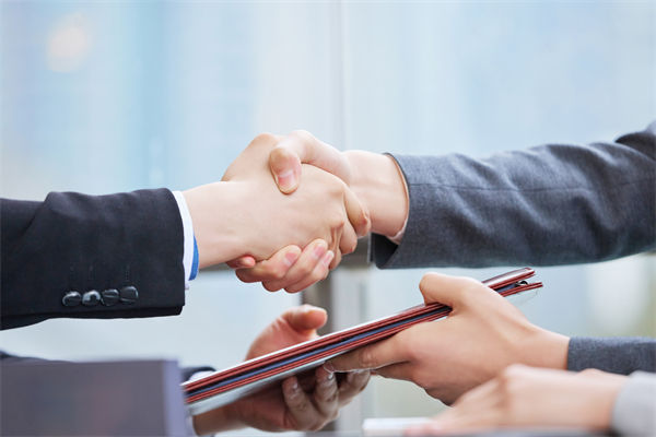 女子漏接電話被市監(jiān)所工作人員辱罵，人力資源管理有何感悟？