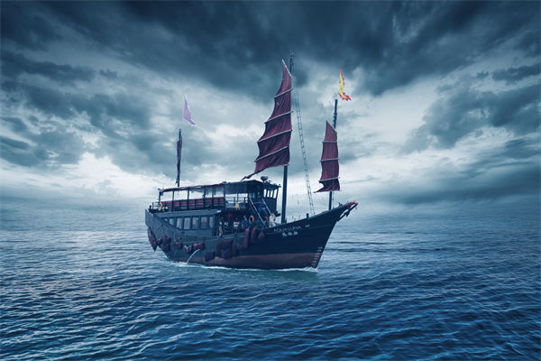 在全球化競爭中，企業(yè)如何制定有效的戰(zhàn)略管理策略？