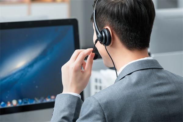 大數(shù)據(jù)如何助力企業(yè)實現(xiàn)精準營銷與個性化服務(wù)？