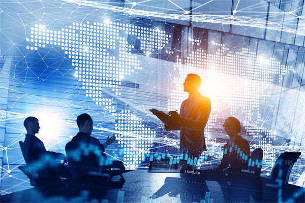 面對(duì)市場(chǎng)快速變化，組織規(guī)劃如何保持靈活性與前瞻性？