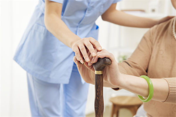 多家藥企叫停創(chuàng)新藥研發(fā)項(xiàng)目，關(guān)聯(lián)行業(yè)需要戰(zhàn)略調(diào)整？