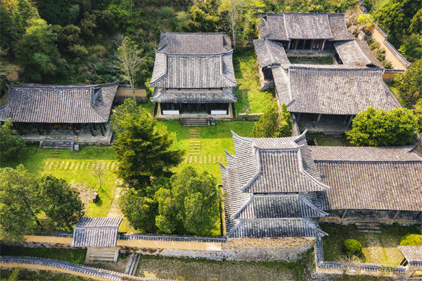 麗水績效咨詢公司如何為企業(yè)定制高效績效評估？