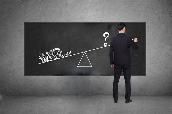 市場不確定，集團(tuán)管控策略應(yīng)如何靈活調(diào)整與應(yīng)對？