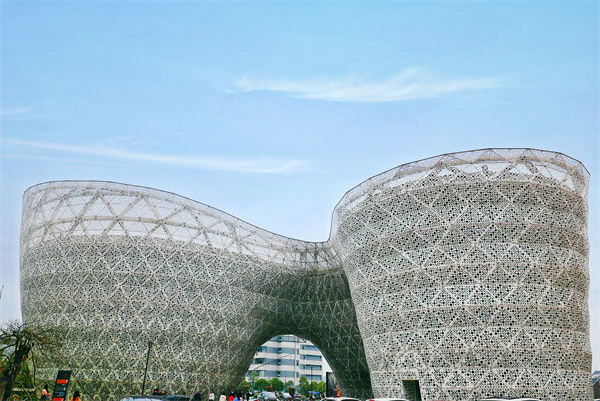 株洲戰(zhàn)略咨詢公司如何為企業(yè)定制長(zhǎng)遠(yuǎn)發(fā)展規(guī)劃？