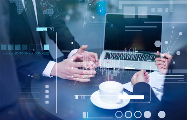 品牌戰(zhàn)略管理中，如何有效應(yīng)對(duì)市場(chǎng)變化與消費(fèi)者需求？