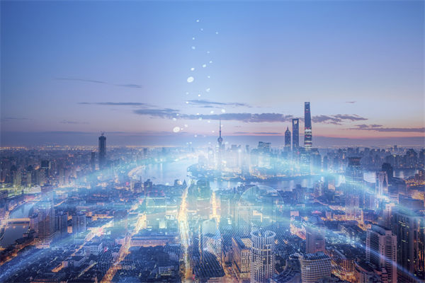 在全球化背景下，企業(yè)如何構建競爭優(yōu)勢的戰(zhàn)略框架？