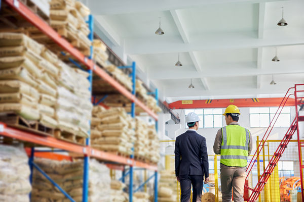 在全球化背景下，供應(yīng)鏈咨詢?nèi)绾沃ζ髽I(yè)拓展市場(chǎng)？