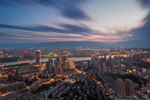 企業(yè)如何借助福州咨詢公司優(yōu)化組織運(yùn)作流程與效能？