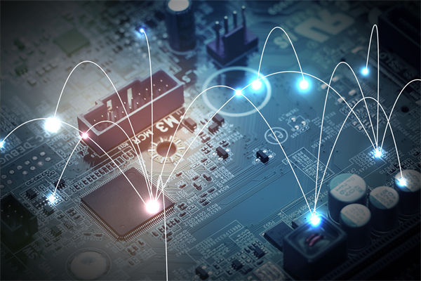 全球化競(jìng)爭(zhēng)下，企業(yè)管理如何保持靈活與創(chuàng)新？