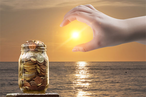 人民日?qǐng)?bào)：過(guò)緊日子非削減正當(dāng)待遇，企業(yè)績(jī)效怎么看？