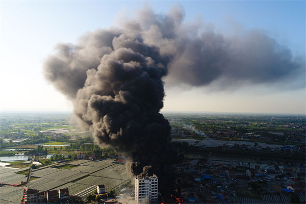 山東化工廠爆炸后樓房?jī)H剩框架，對(duì)制造業(yè)有何啟示？