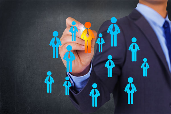 員工敬業(yè)度持續(xù)走低，人力資源怎樣精準(zhǔn)激活團(tuán)隊(duì)動(dòng)能？